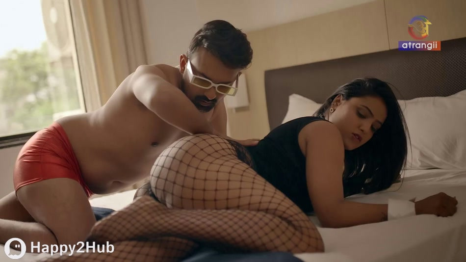 Chumbak Ep3 – Atrangii Shyna Khatri Hot Bhabhi Porn