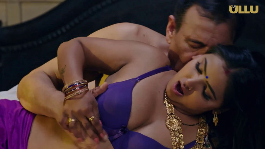 Tohfa Ep7 – Shayna Khatri Sasur Bahu Sex Video