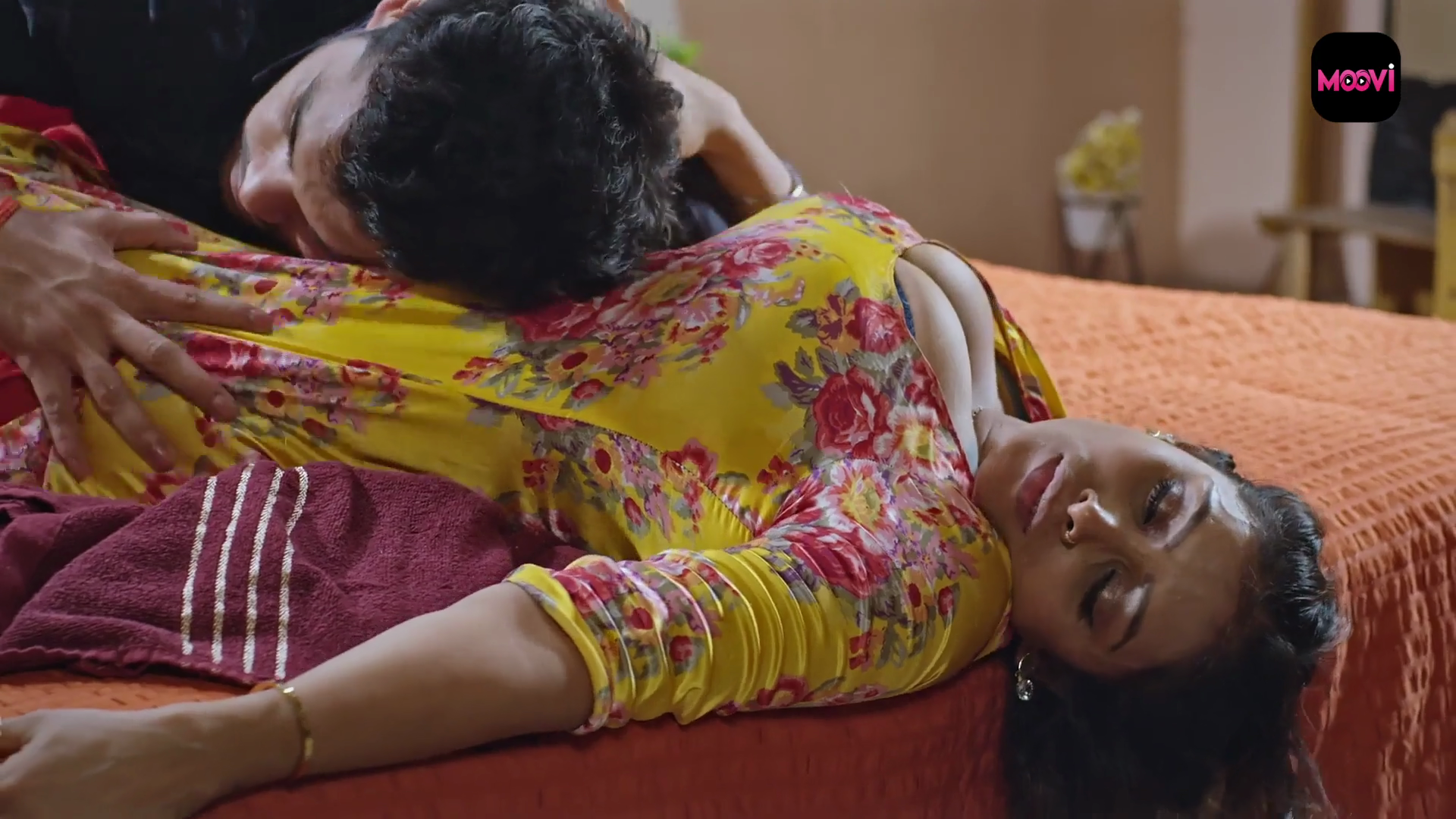 Angrezi Akhbar E3 – Priyanka Chaurasia Desi Porn