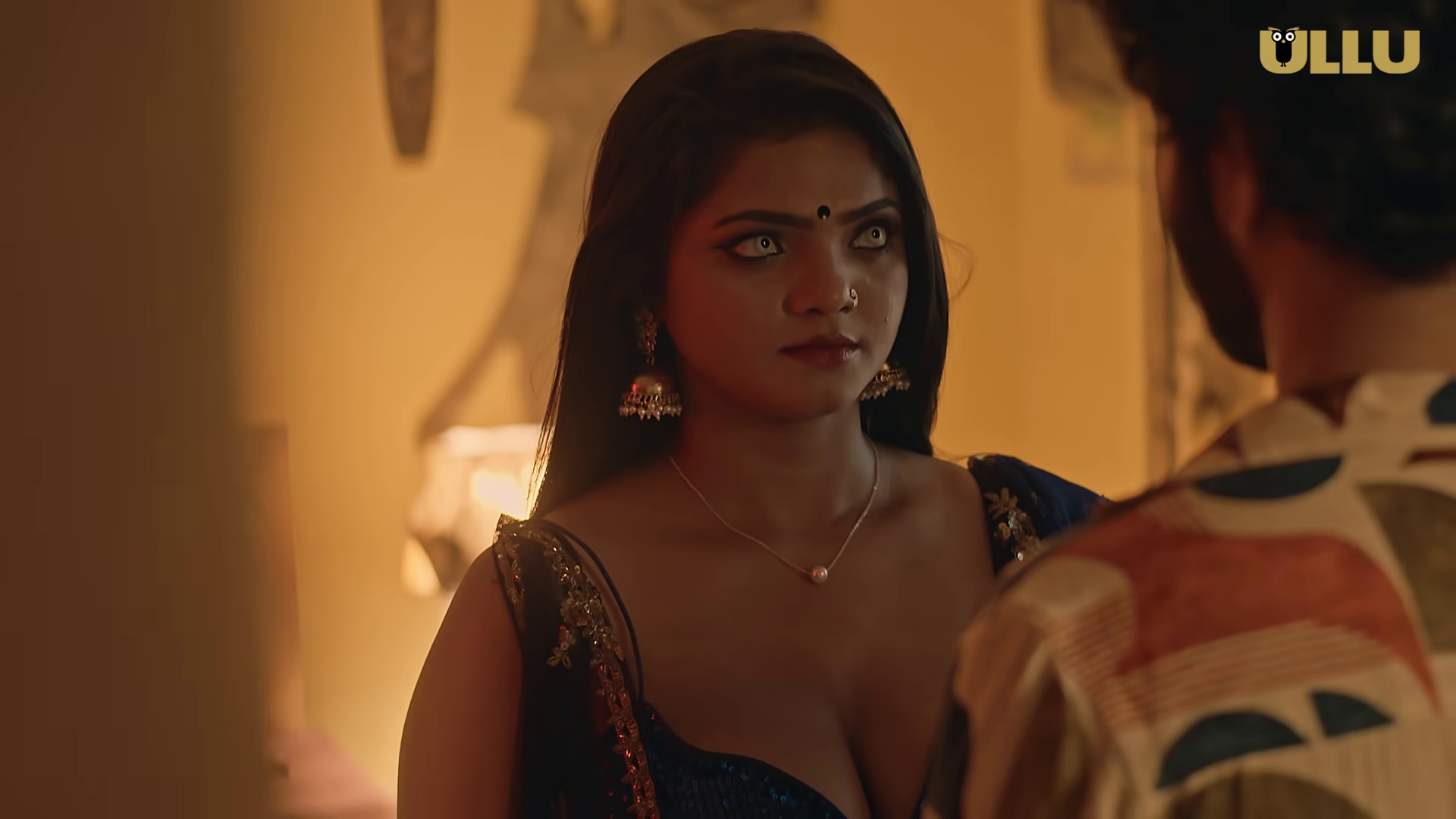 Mishti E6 -Ullu- Bharti Jha Desi Bhabhi Sexy Video