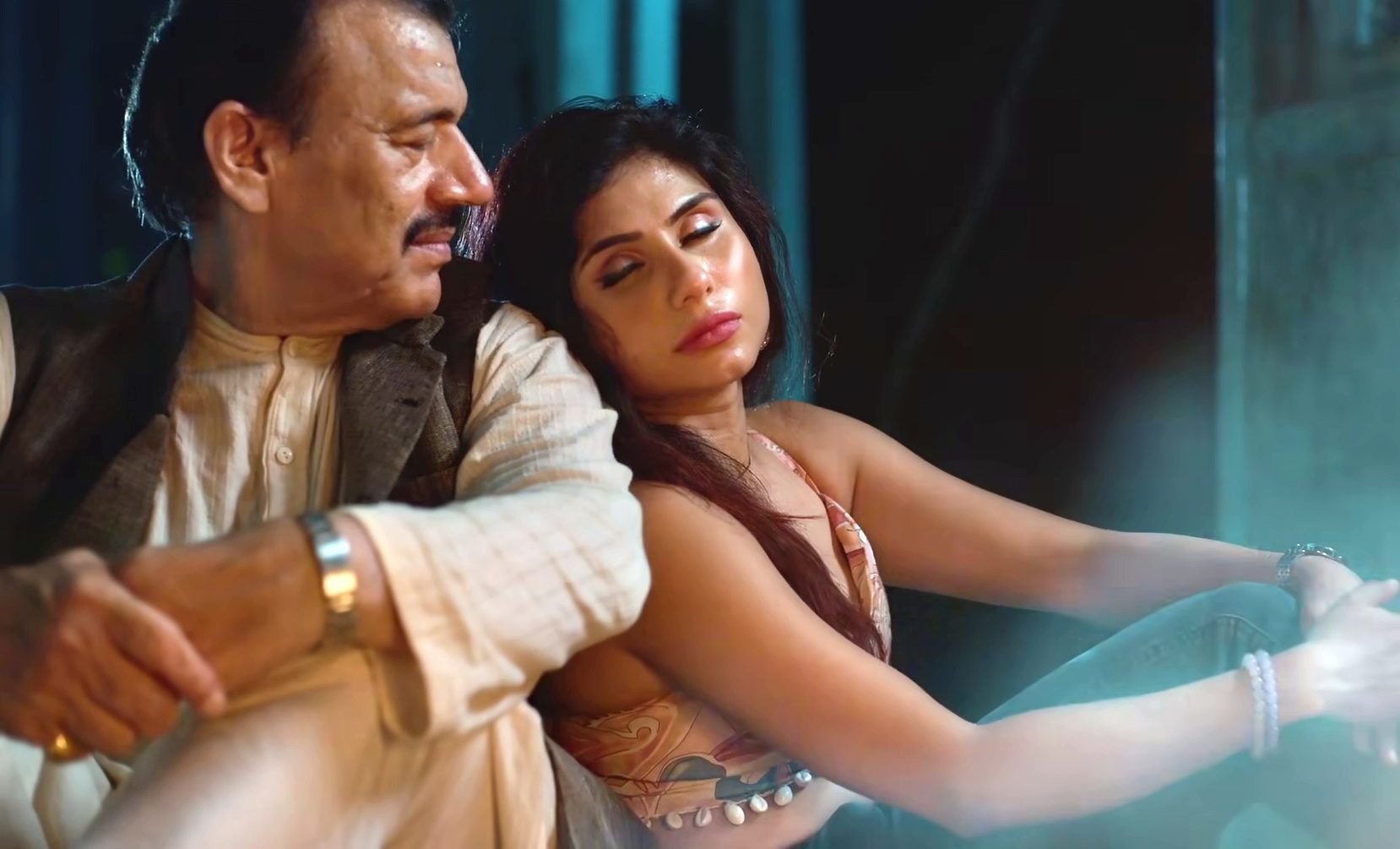 Na Umra Ki Seema Ho E6 – Taniya Chatterjee Chudai