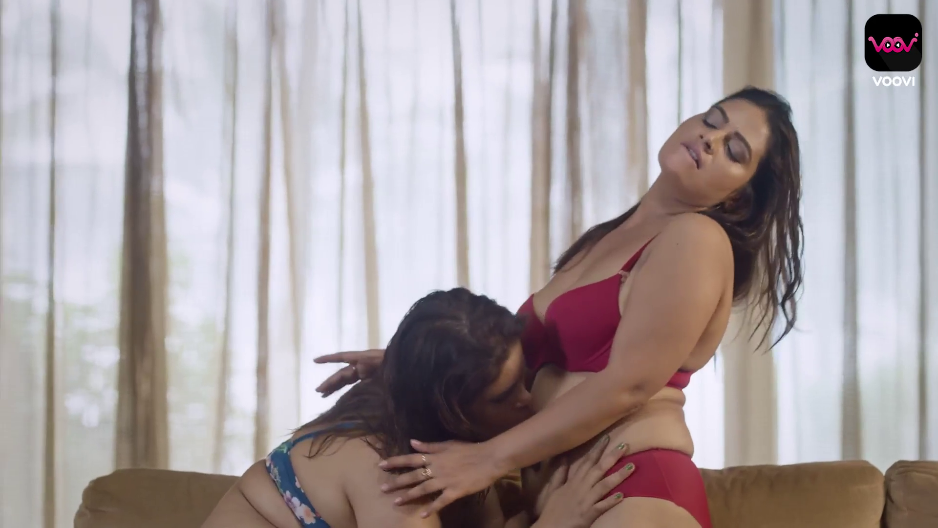 ShortCut E4 – Malvika Tomar Lesbian Kissing Scene