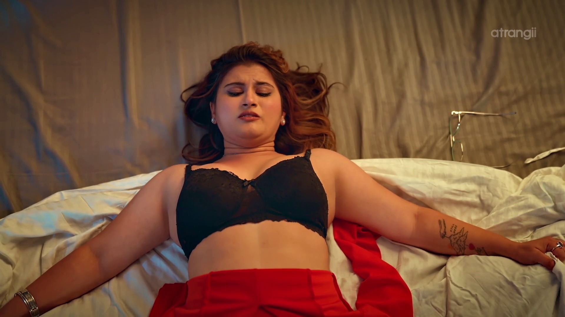 Your Girlfriend E2 – Gunnjan Aras Hot Bhabhi Porn